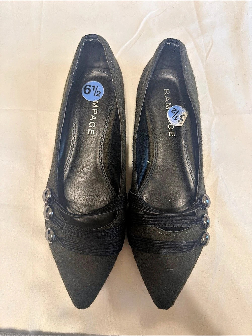 Rampage Pointed Toe Studded Flats in Black US 6.5